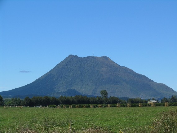 Mount Edgecumbe / Putauaki